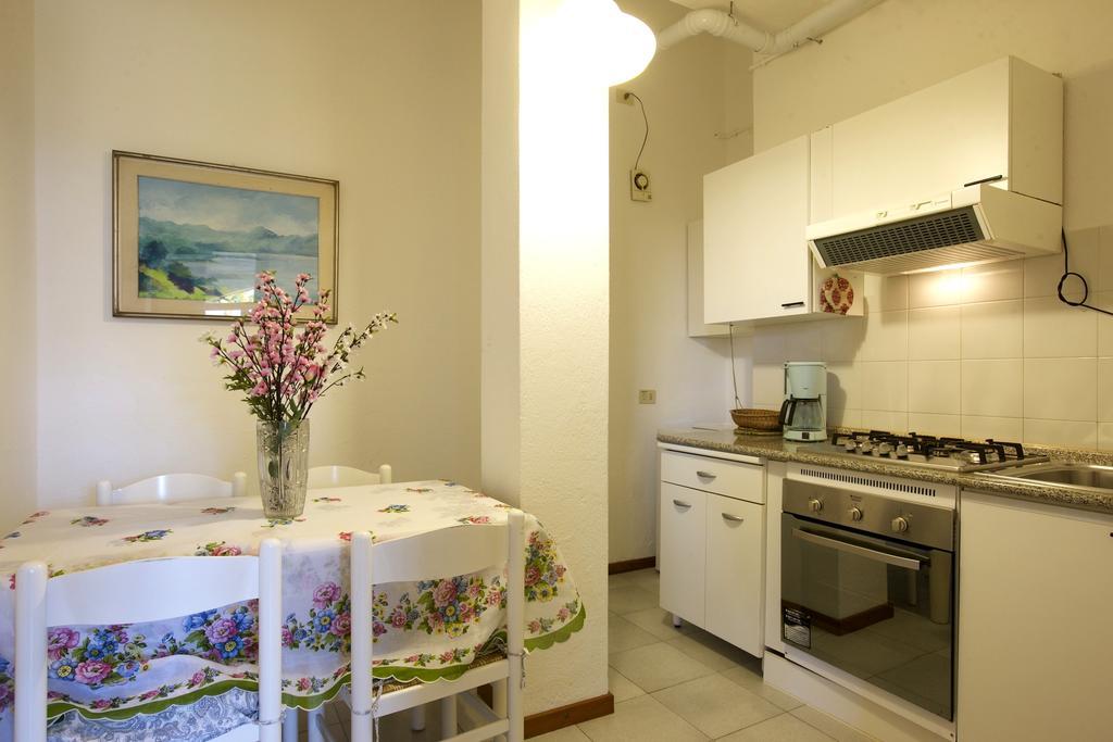 Villa Panorama Porto Valtravaglia Kültér fotó