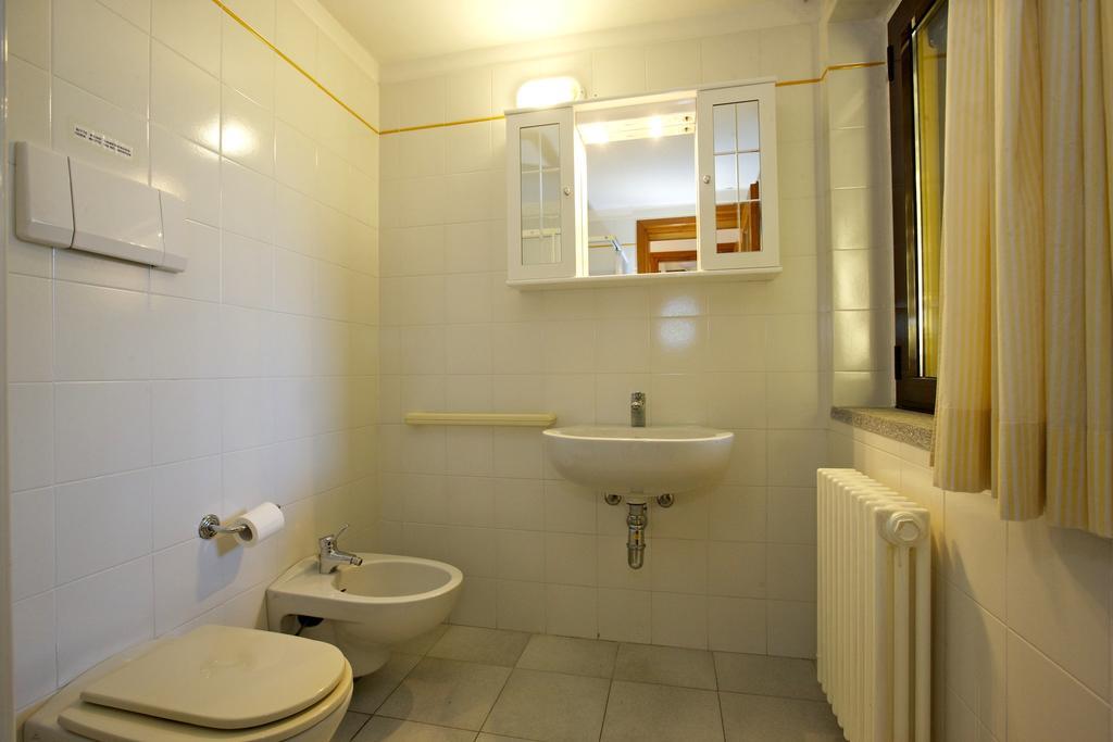 Villa Panorama Porto Valtravaglia Kültér fotó