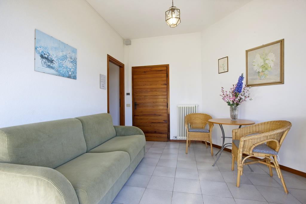 Villa Panorama Porto Valtravaglia Kültér fotó