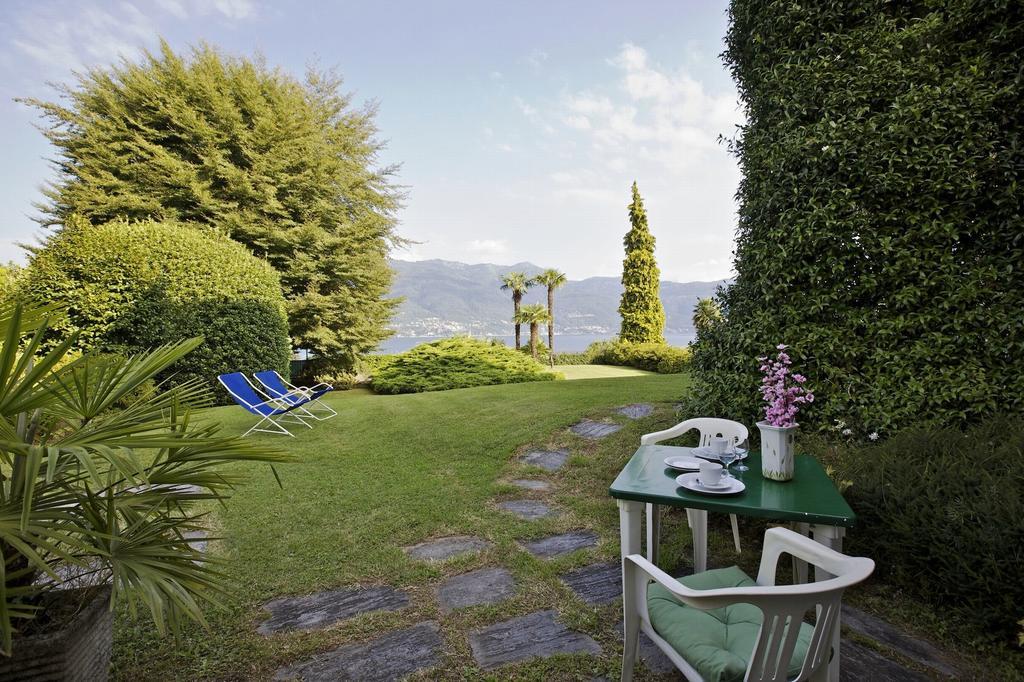 Villa Panorama Porto Valtravaglia Kültér fotó
