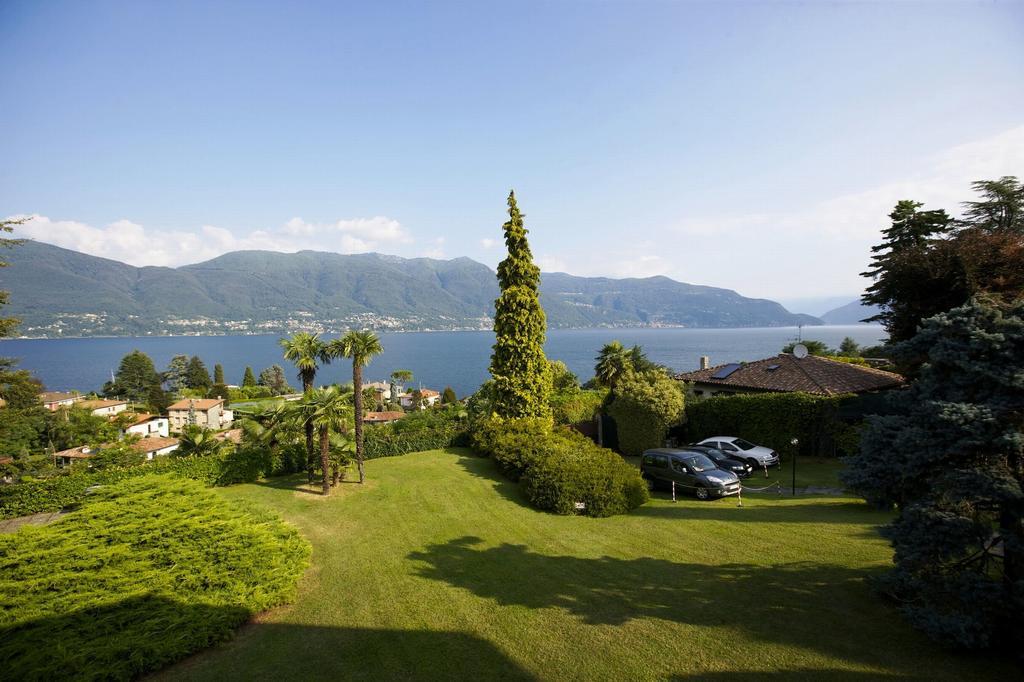 Villa Panorama Porto Valtravaglia Kültér fotó